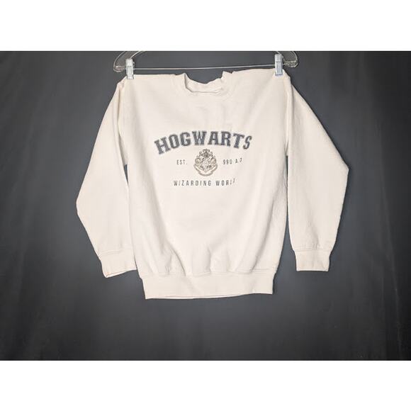 HOGWARTS Wizarding World White sweatshirt Medium Youth - Picture 1 of 5